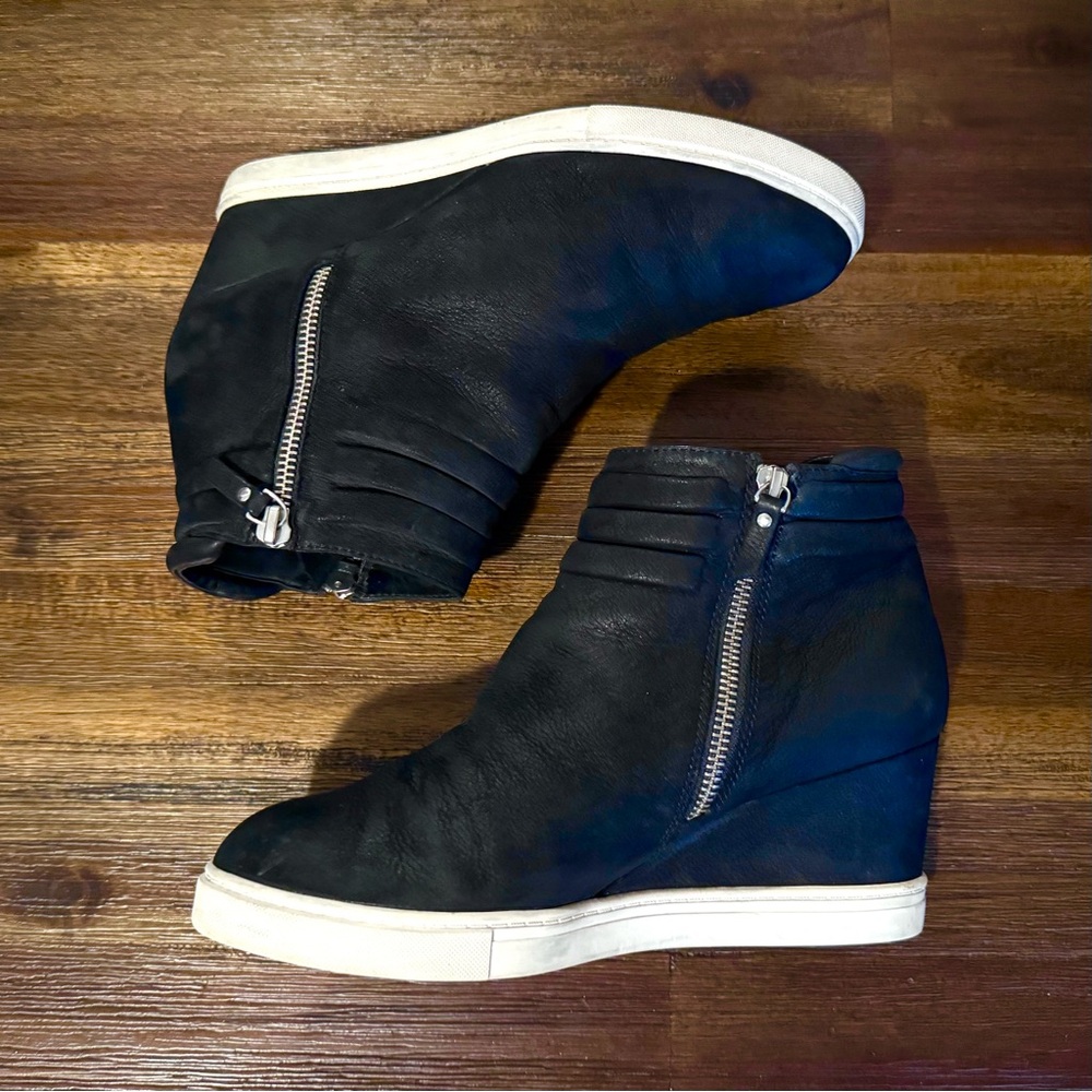 Linea Paolo Frieda - Womens Size 8.5M Black Leather Round Toe Wedge Heel Booties